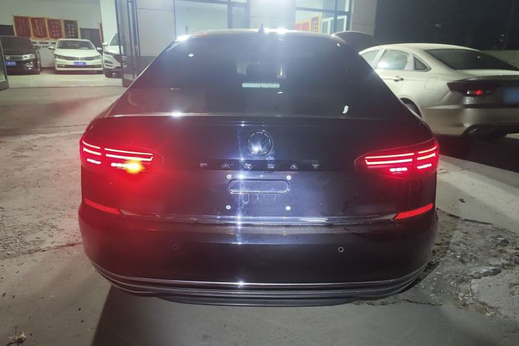 Used Volkswagen Passat 2019 380TSI Prestige Edition China VI Standard Exterior 4
