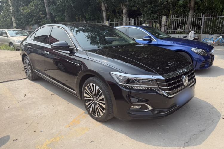 Used Volkswagen Passat 2019 330TSI Luxury Edition China VI Standard Exterior 4