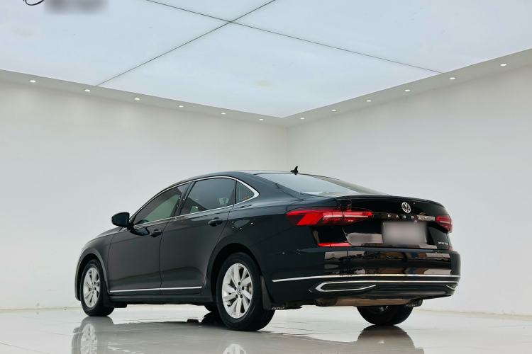 Used Volkswagen Passat 2019 280TSI Business Edition China VI Exterior 4