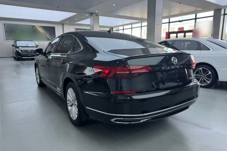 Used Volkswagen Passat 2019 330TSI Elite Edition China VI Exterior 4