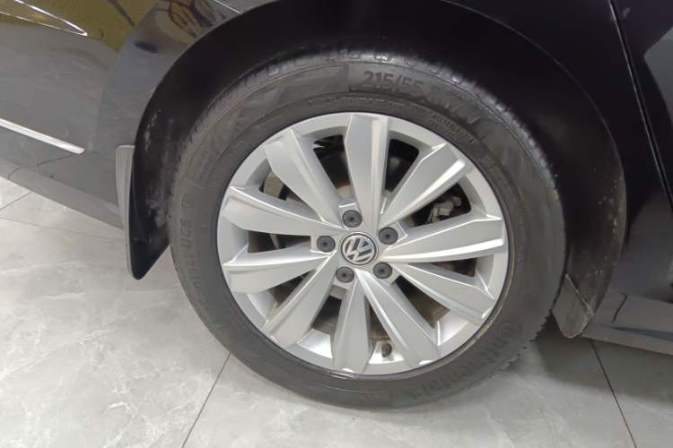 Used Volkswagen Passat 2019 330TSI Elite Edition China VI Exterior 5