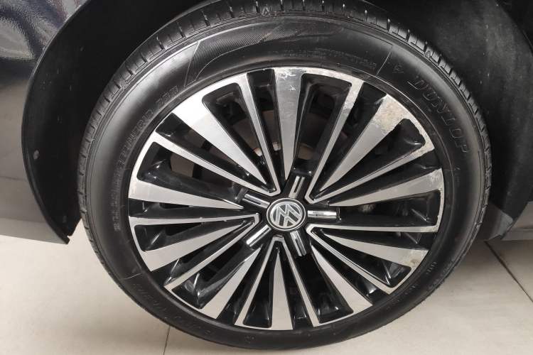 Used Volkswagen Passat 2019 330TSI Luxury Edition China VI Standard Exterior 5