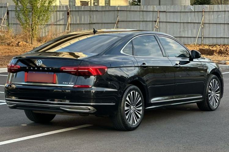 Used Volkswagen Passat 2019 330TSI Luxury Edition China VI Standard Exterior 5