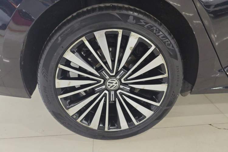 Used Volkswagen Passat 2019 330TSI Luxury Edition China VI Standard Exterior 6