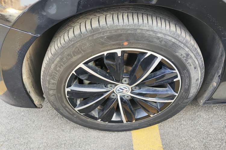 Used Volkswagen Passat 2019 330TSI Elite Edition China VI Exterior 7