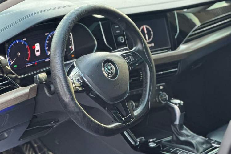 Used Volkswagen Passat 2019 330TSI Luxury Edition China VI Standard Exterior 7