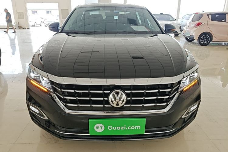Used Volkswagen Passat 2019 330TSI Luxury Edition China VI Standard Front