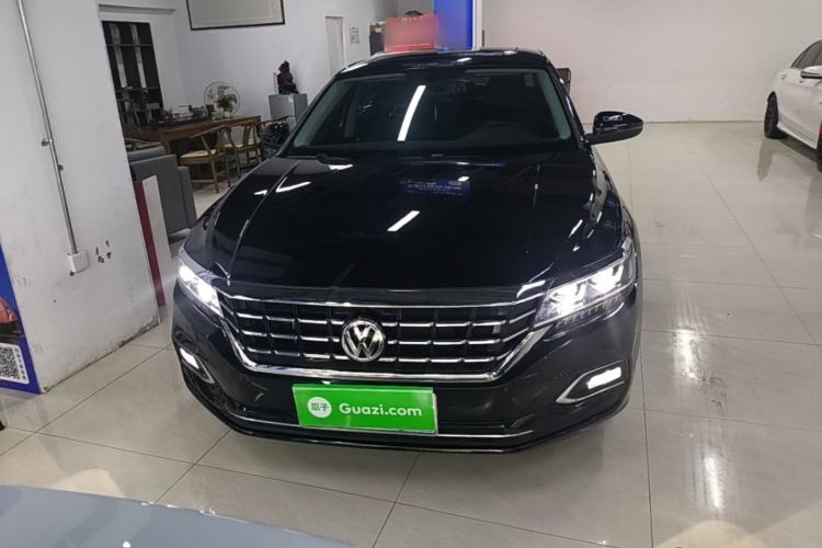 Used Volkswagen Passat 2019 330TSI Luxury Edition China VI Standard Front
