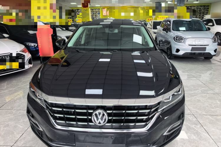 Used Volkswagen Passat 2019 330TSI Elite Edition China VI Front