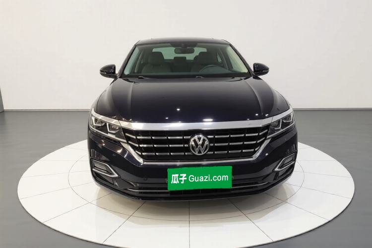 Used Volkswagen Passat 2019 330TSI Elite Edition China VI Front