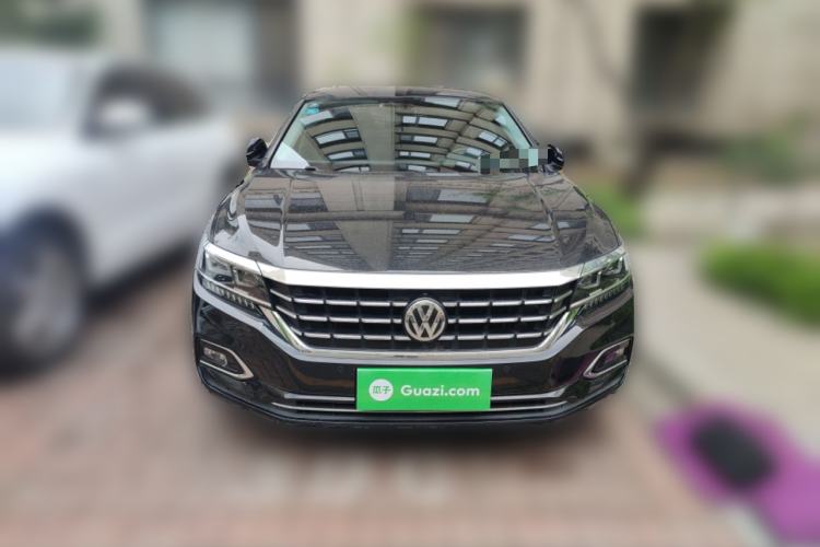 Used Volkswagen Passat 2019 330TSI Luxury Edition China VI Standard Front