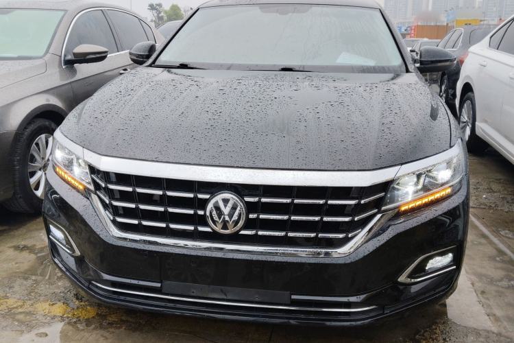 Used Volkswagen Passat 2019 330TSI Luxury Edition China V Standard Front