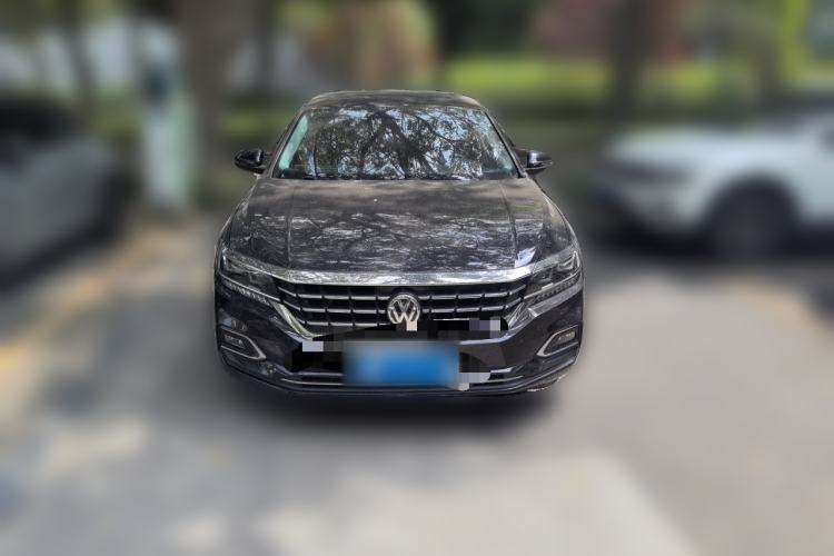 Used Volkswagen Passat 2019 330TSI Luxury Edition China VI Standard Front