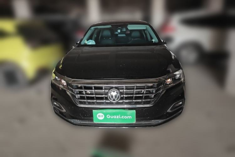 Used Volkswagen Passat 2019 280TSI Business Edition China VI Front