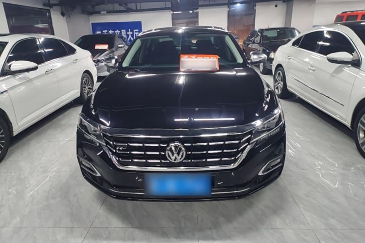 Used Volkswagen Passat 2019 330TSI Luxury Edition China VI Standard Front
