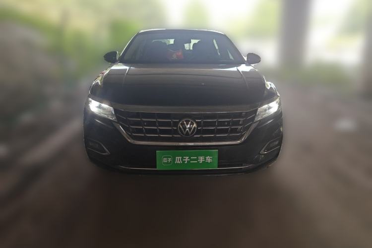 Used Volkswagen Passat 2019 330TSI Elite Edition China VI Front