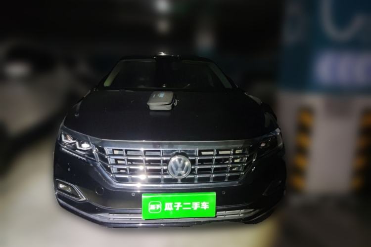Used Volkswagen Passat 2019 330TSI Luxury Edition China VI Standard Front