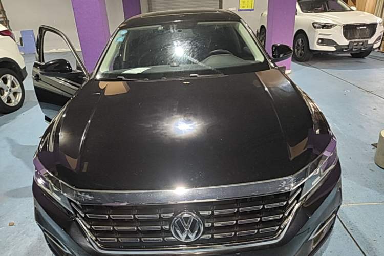 Used Volkswagen Passat 2019 280TSI Business Edition China VI Front