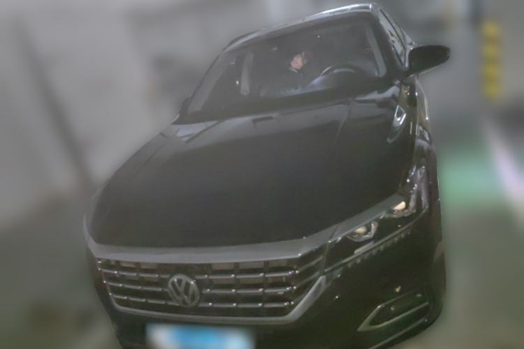 Used Volkswagen Passat 2019 330TSI Luxury Edition China VI Standard Front