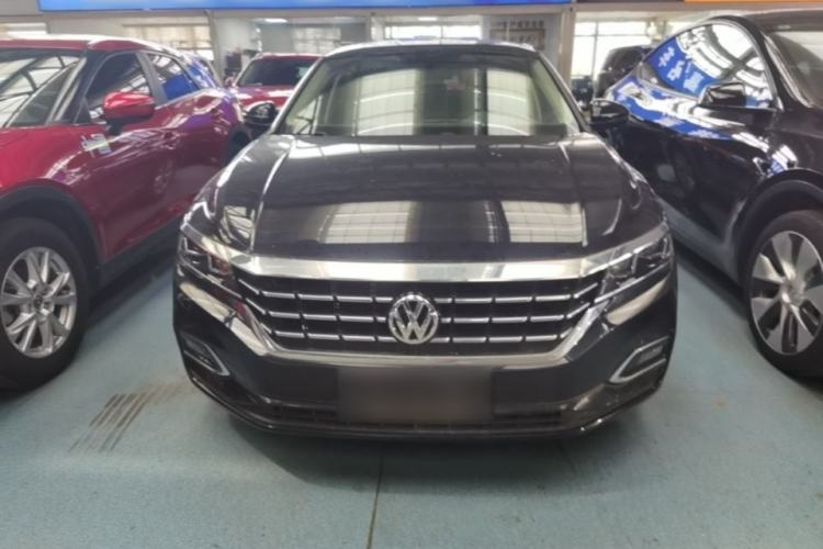 Used Volkswagen Passat 2019 280TSI Business Edition China VI Front