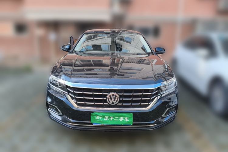 Used Volkswagen Passat 2019 330TSI Luxury Edition China VI Standard Front