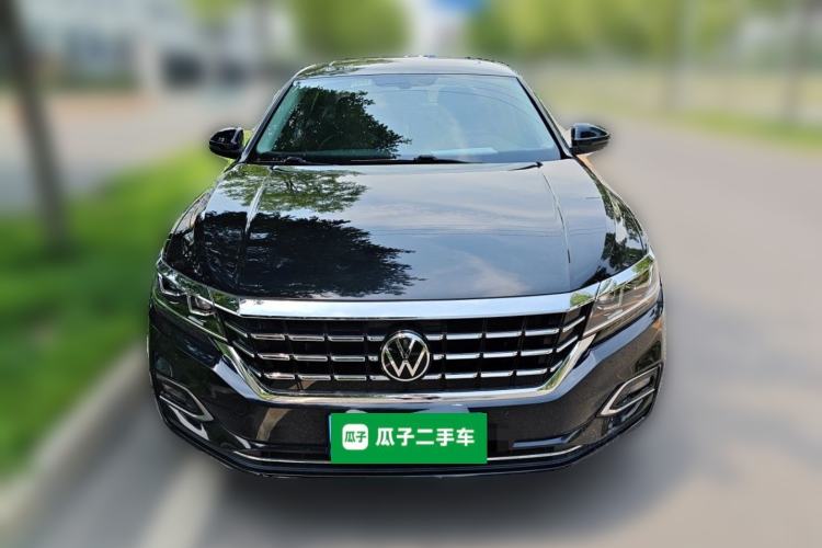 Used Volkswagen Passat 2019 330TSI Elite Edition China VI Front
