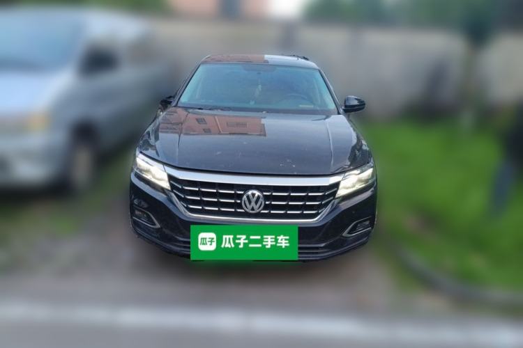 Used Volkswagen Passat 2019 280TSI Business Edition China VI Front