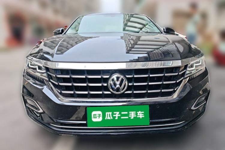 Used Volkswagen Passat 2019 330TSI Luxury Edition China VI Standard Front