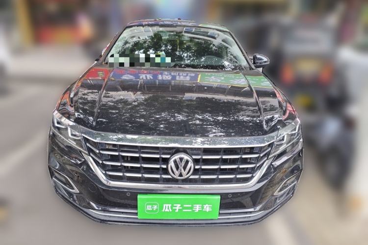Used Volkswagen Passat 2019 330TSI Elite Edition China VI Front