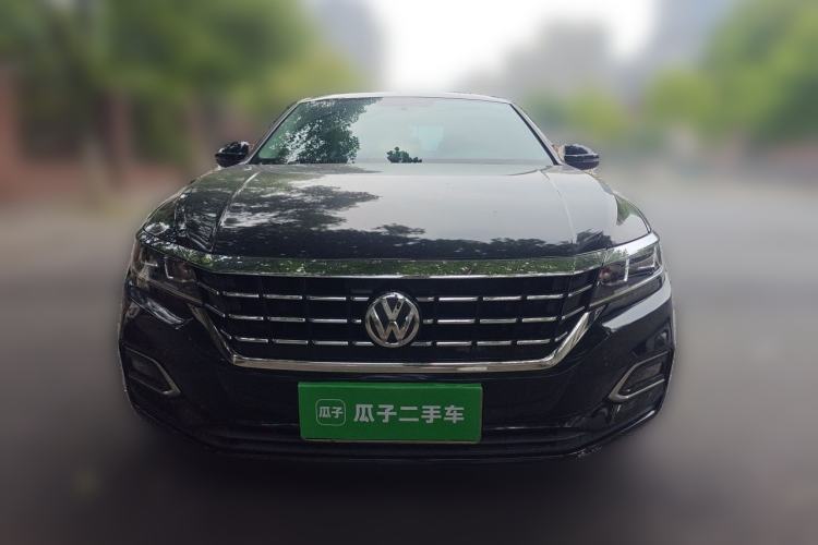 Used Volkswagen Passat 2019 280TSI Business Edition China VI Front