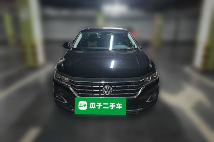 Used Volkswagen Passat 2019 330TSI Elite Edition China VI Front