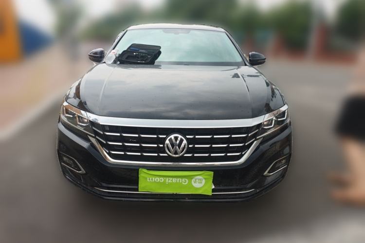 Used Volkswagen Passat 2019 330TSI Elite Edition China VI Front