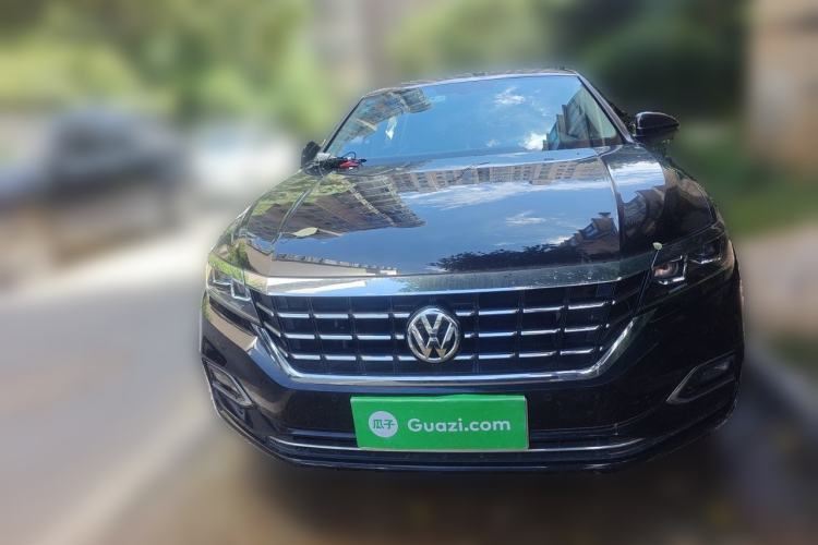Used Volkswagen Passat 2019 330TSI Elite Edition China VI Front