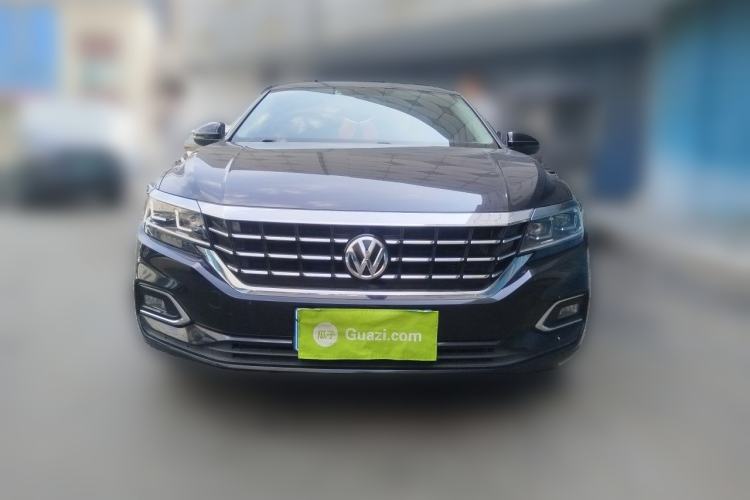 Used Volkswagen Passat 2019 280TSI Business Edition China VI Front