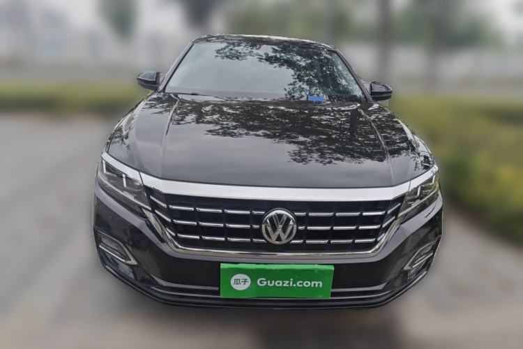 Used Volkswagen Passat 2019 330TSI Elite Edition China VI Front