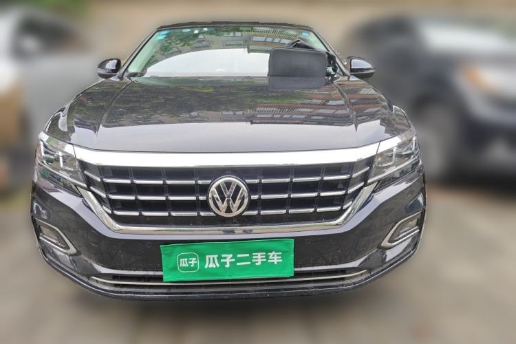 Used Volkswagen Passat 2019 330TSI Elite Edition China VI Front