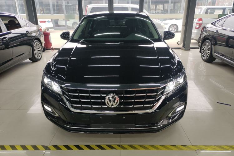 Used Volkswagen Passat 2019 330TSI Luxury Edition China VI Standard Front