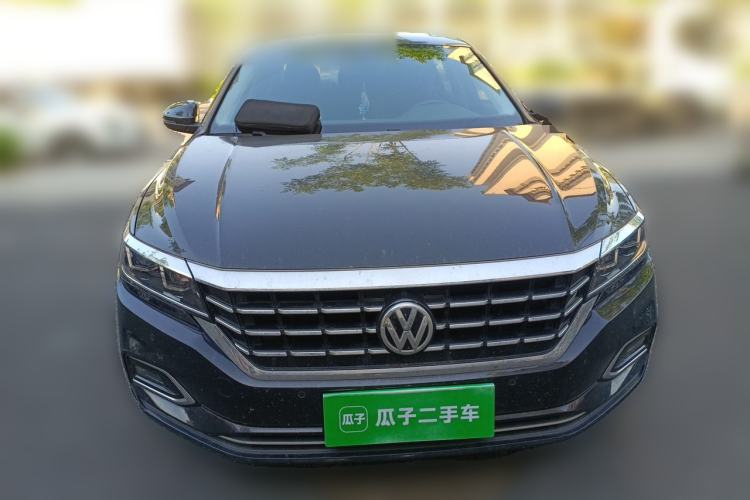 Used Volkswagen Passat 2019 330TSI Elite Edition China VI Front