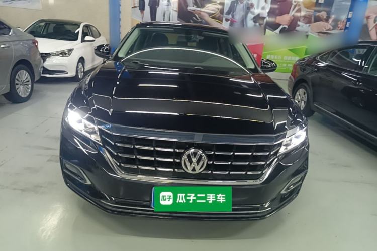 Used Volkswagen Passat 2019 330TSI Elite Edition China VI Front