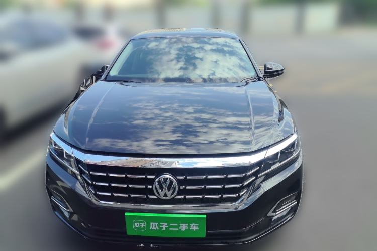 Used Volkswagen Passat 2019 280TSI Business Edition China VI Front