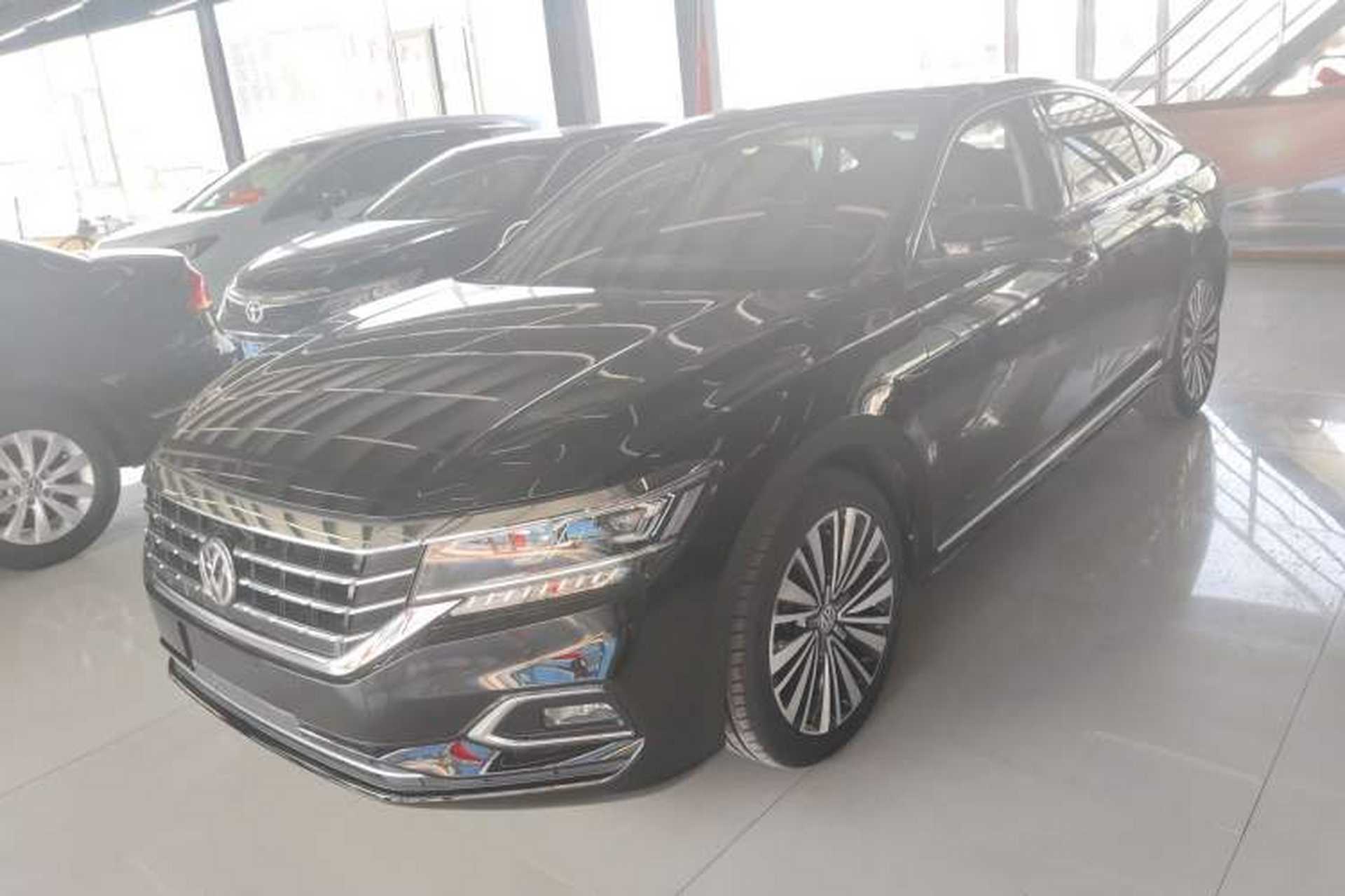 Used Volkswagen Passat 2019 330TSI Luxury Edition China VI Standard Front Left 45 Deg