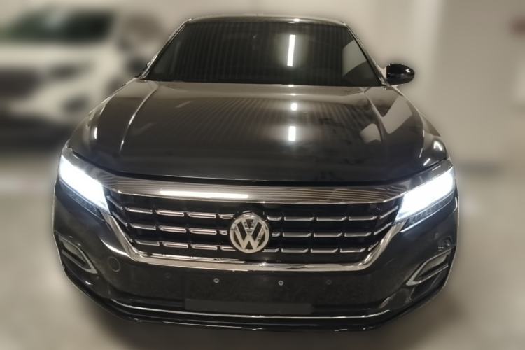 Used Volkswagen Passat 2019 330TSI Luxury Edition China VI Standard Front