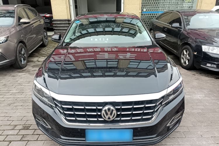 Used Volkswagen Passat 2019 330TSI Luxury Edition China VI Standard Front