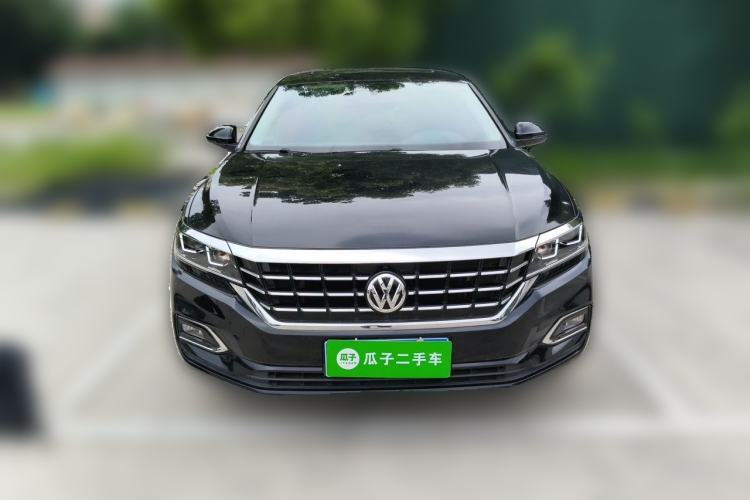 Used Volkswagen Passat 2019 280TSI Business Edition China VI Front