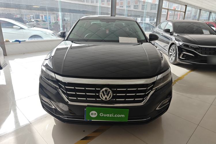Used Volkswagen Passat 2019 330TSI Luxury Edition China VI Standard Front
