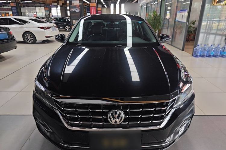 Used Volkswagen Passat 2019 330TSI Luxury Edition China V Standard Front