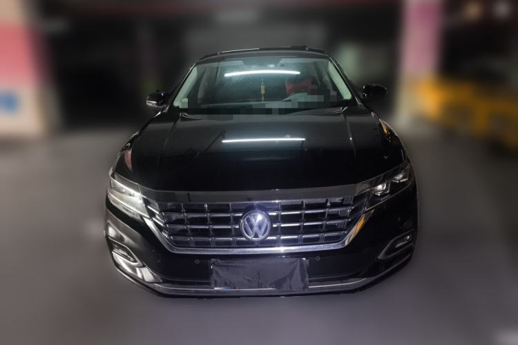 Used Volkswagen Passat 2019 330TSI Elite Edition China VI Front