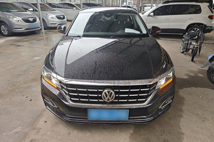 Used Volkswagen Passat 2019 330TSI Prestige Edition China VI Standard Front
