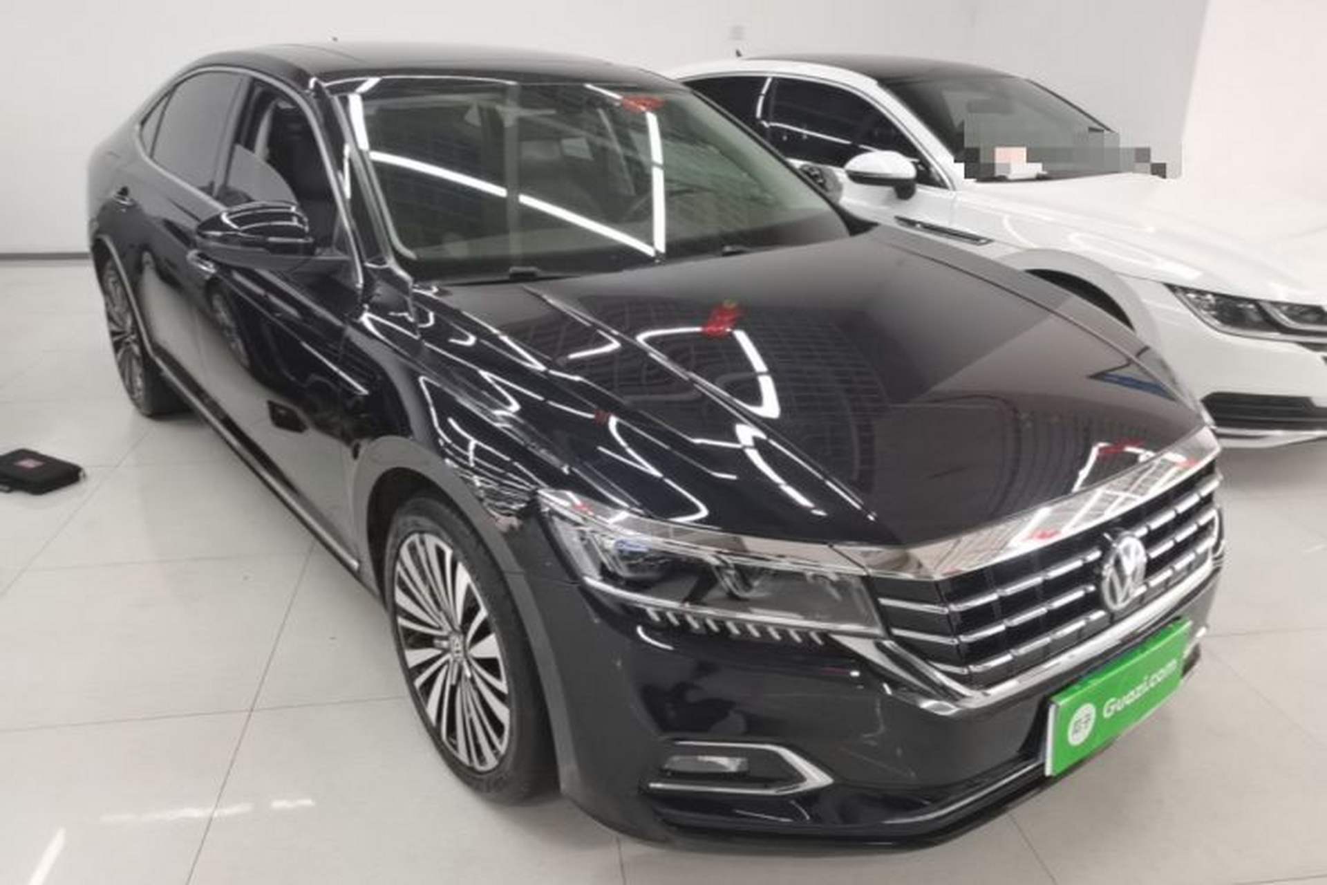 Used Volkswagen Passat 2019 330TSI Luxury Edition China VI Standard Front Right 45 Deg