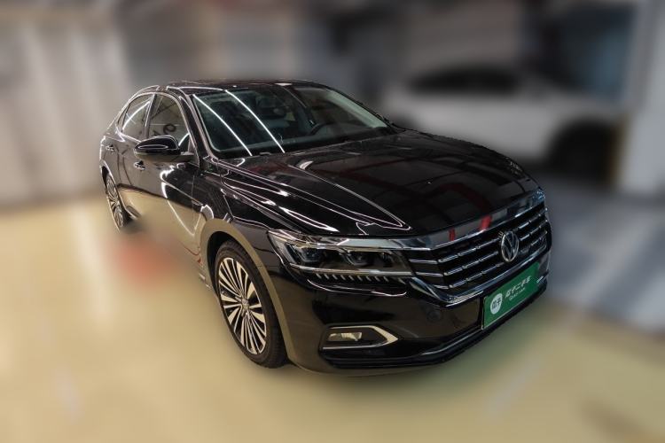 Used Volkswagen Passat 2019 330TSI Luxury Edition China V Standard Front Right 45 Deg